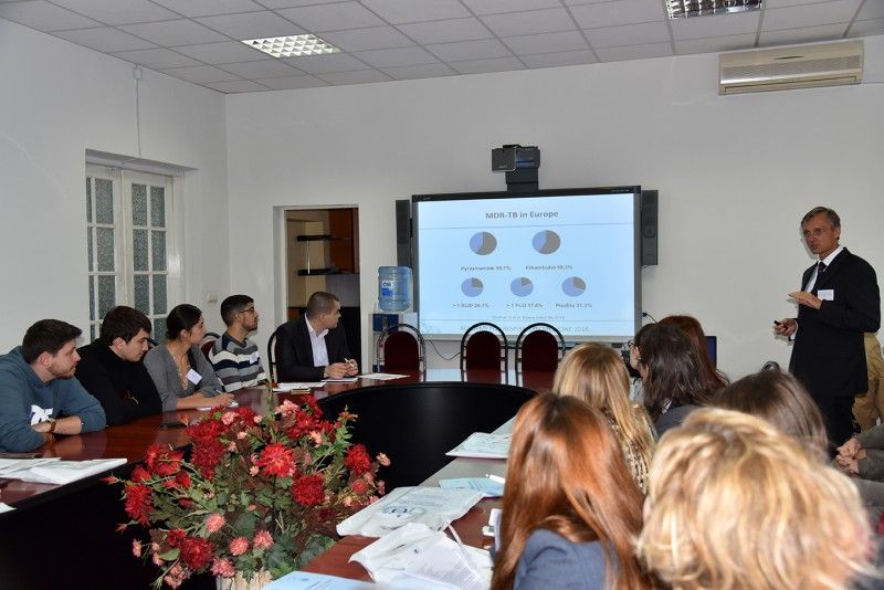 Instruirea mediciniștilor după model european Instruirea mediciniștilor după model european