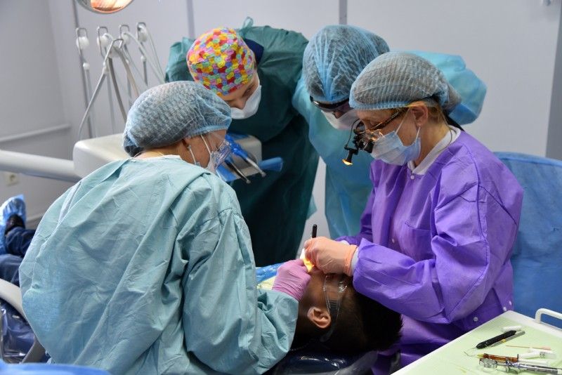 Servicii stomatologice gratuite pentru copiii din familii social-vulnerabile Servicii stomatologice gratuite pentru copiii din familii social-vulnerabile